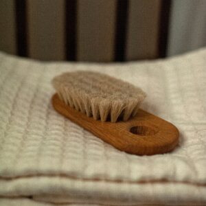 Cepillo de baño con colgador